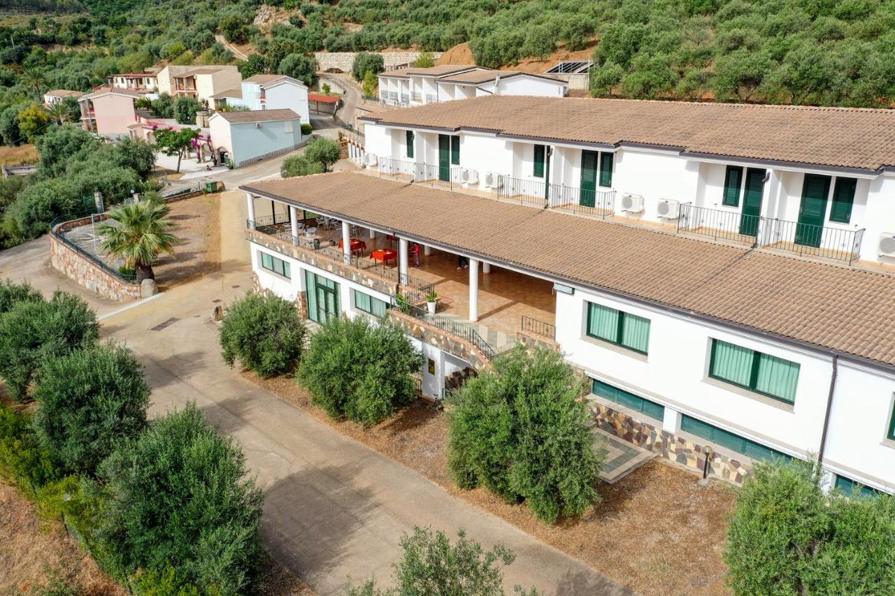 Hotel Is Murtas Jerzu Exteriér fotografie