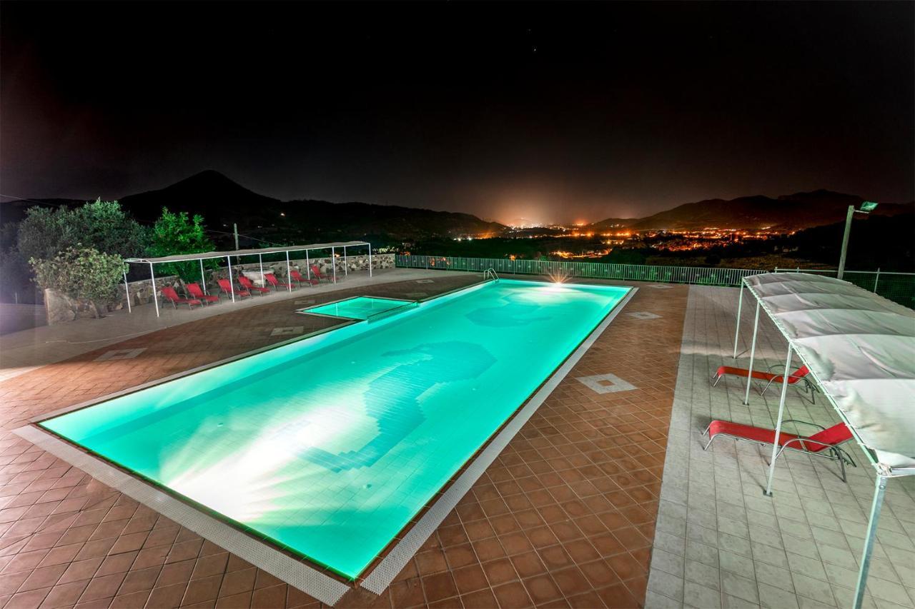 Hotel Is Murtas Jerzu Exteriér fotografie
